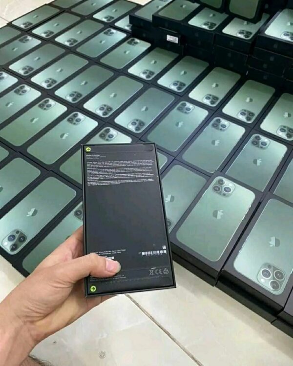 iphone-pallet.jpg iPhone Pallet for Resellers – bulk inventory with free shipping